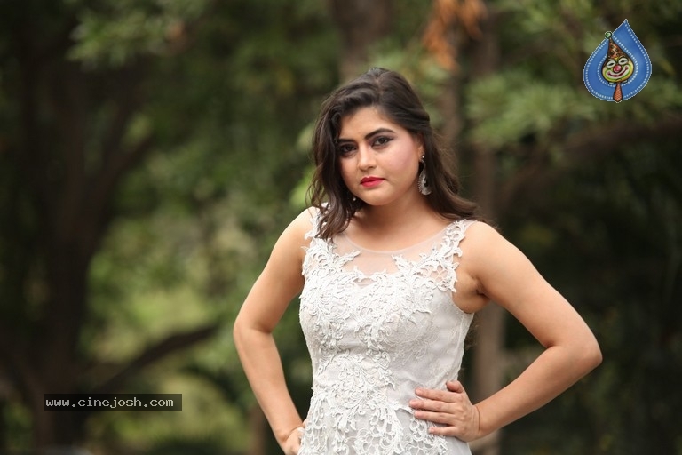 Shipra Gaur Latest Photos - 9 / 11 photos