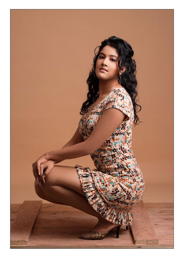 Shona Neogi - 11 / 30 photos