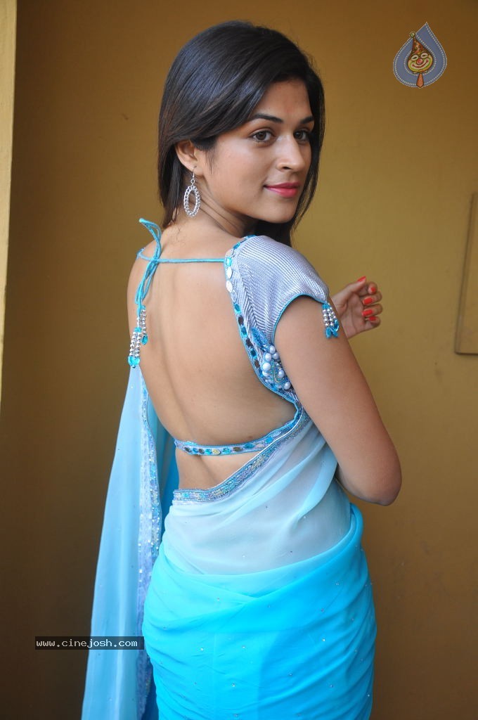 Shraddha Das Hot Photos - 37 / 42 photos