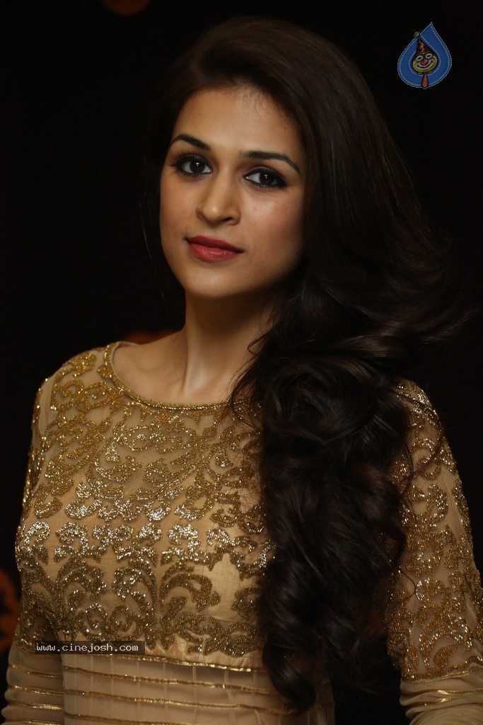 Shraddha Das Pics - 2 / 115 photos