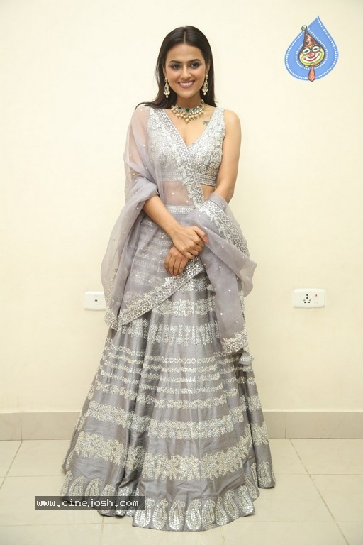 Shraddha Srinath Stills - 32 / 36 photos