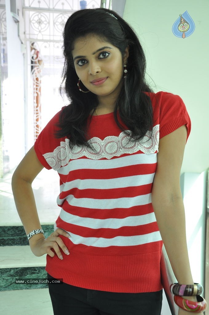 Shravya New Pics - 45 / 106 photos