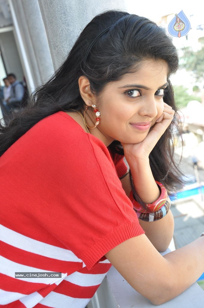 Shravya New Pics - 78 / 106 photos