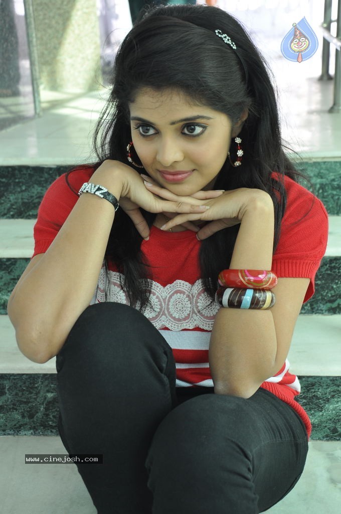 Shravya New Pics - 98 / 106 photos