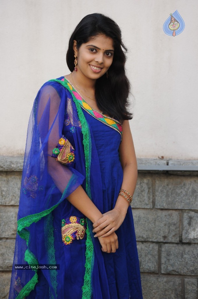 Shravya New Stills - 114 / 122 photos