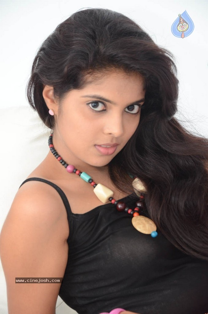 Shravya New Stills - 34 / 142 photos