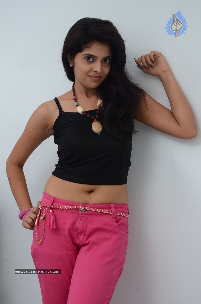 Shravya New Stills - 94 / 142 photos