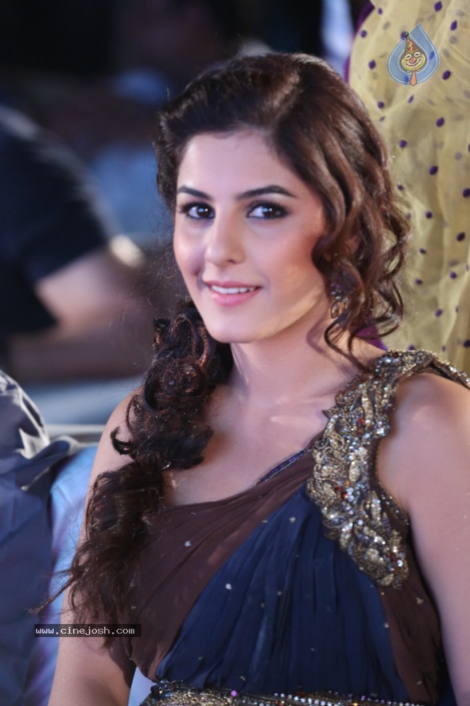 Isha Talwar at GJG Audio Launch - 24 / 54 photos