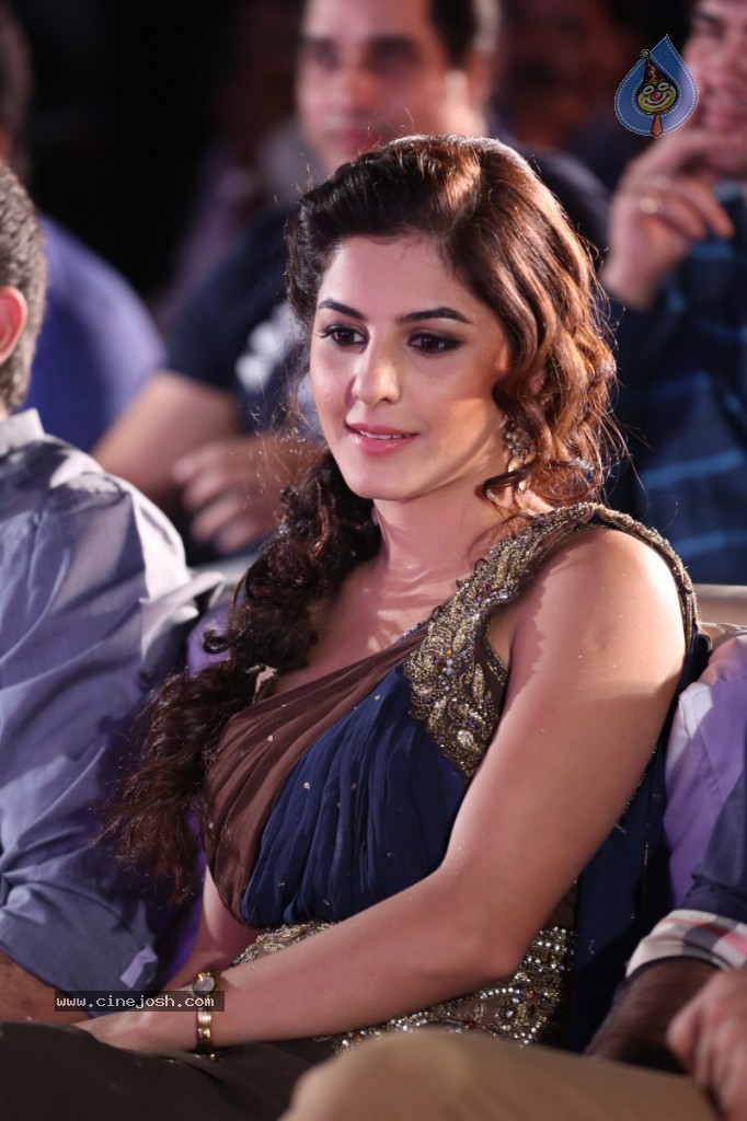Isha Talwar at GJG Audio Launch - 39 / 54 photos