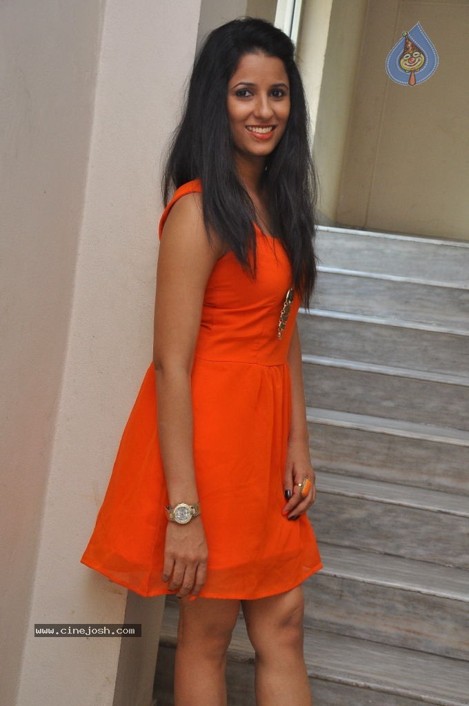 Shravya Reddy Latest Stills - 9 / 44 photos