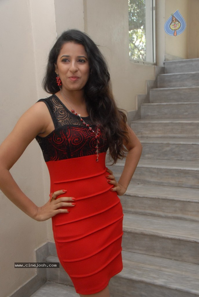 Shravya Reddy New Photos - 7 / 59 photos