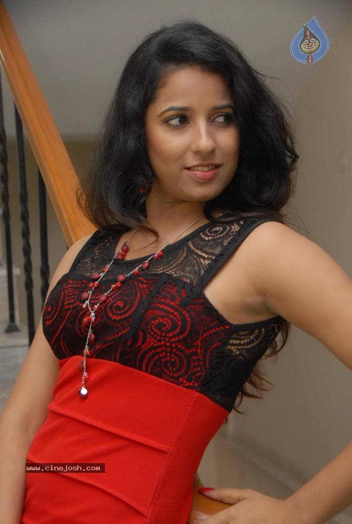 Shravya Reddy New Photos - 28 / 59 photos
