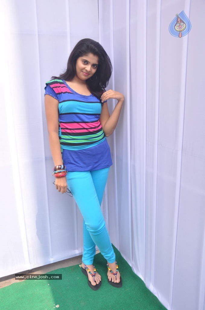 Shravya Stills - 1 / 77 photos