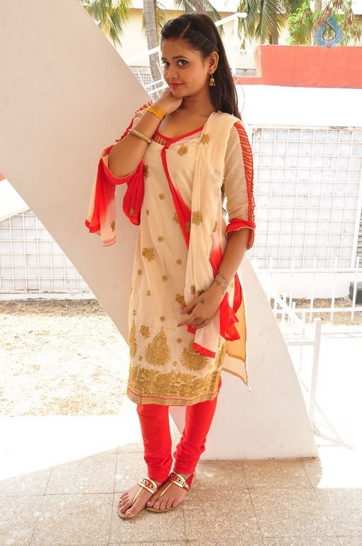 Shreya Vyas New Photos - 5 / 41 photos