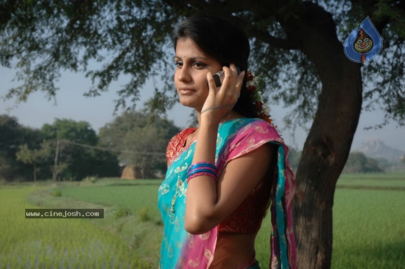 Shriya Dhanvanthri Gallery - 9 / 50 photos