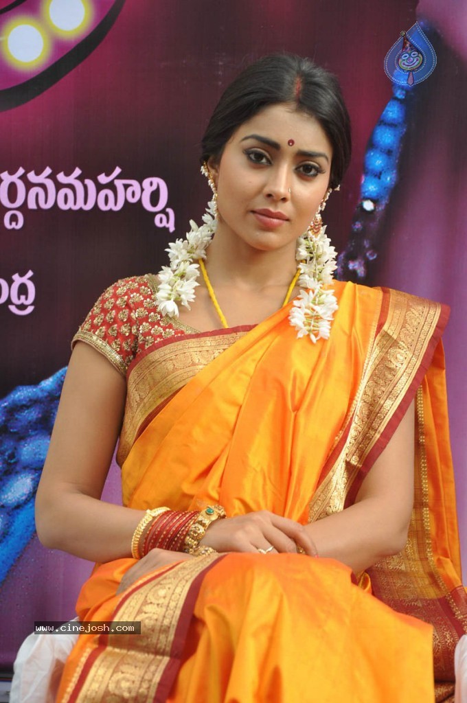 Shriya Latest Photos - 4 / 60 photos