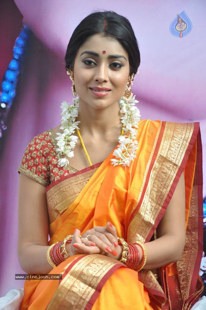 Shriya Latest Photos - 13 / 60 photos