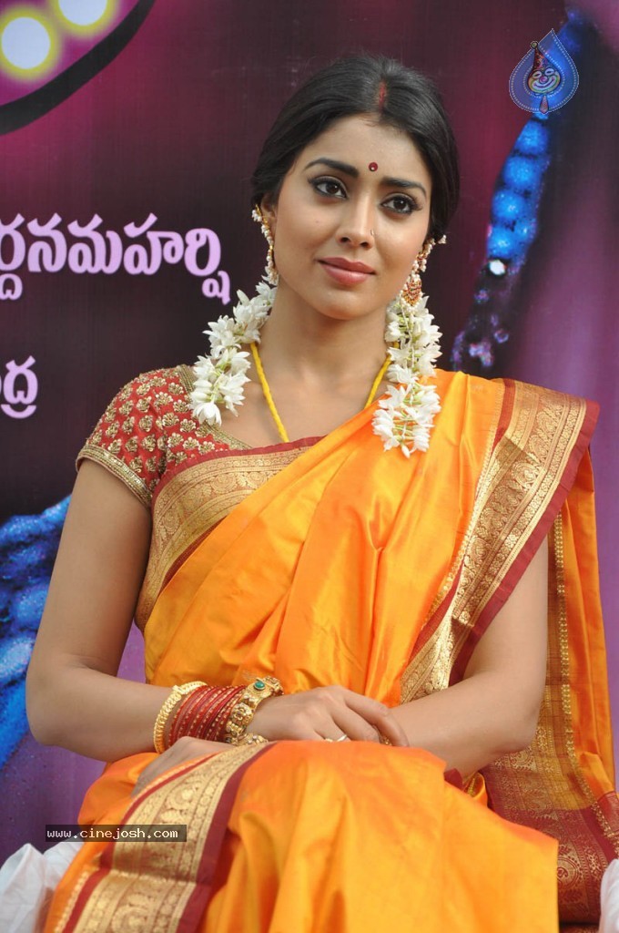 Shriya Latest Photos - 42 / 60 photos