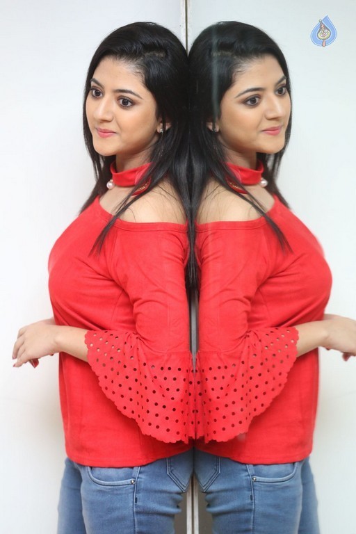 Shriya Sharma Gallery - 18 / 42 photos