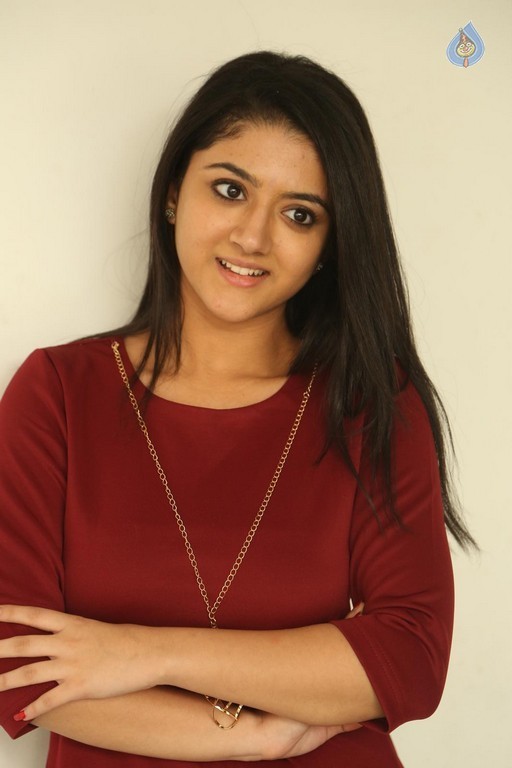 Shriya Sharma New Pics - 15 / 21 photos