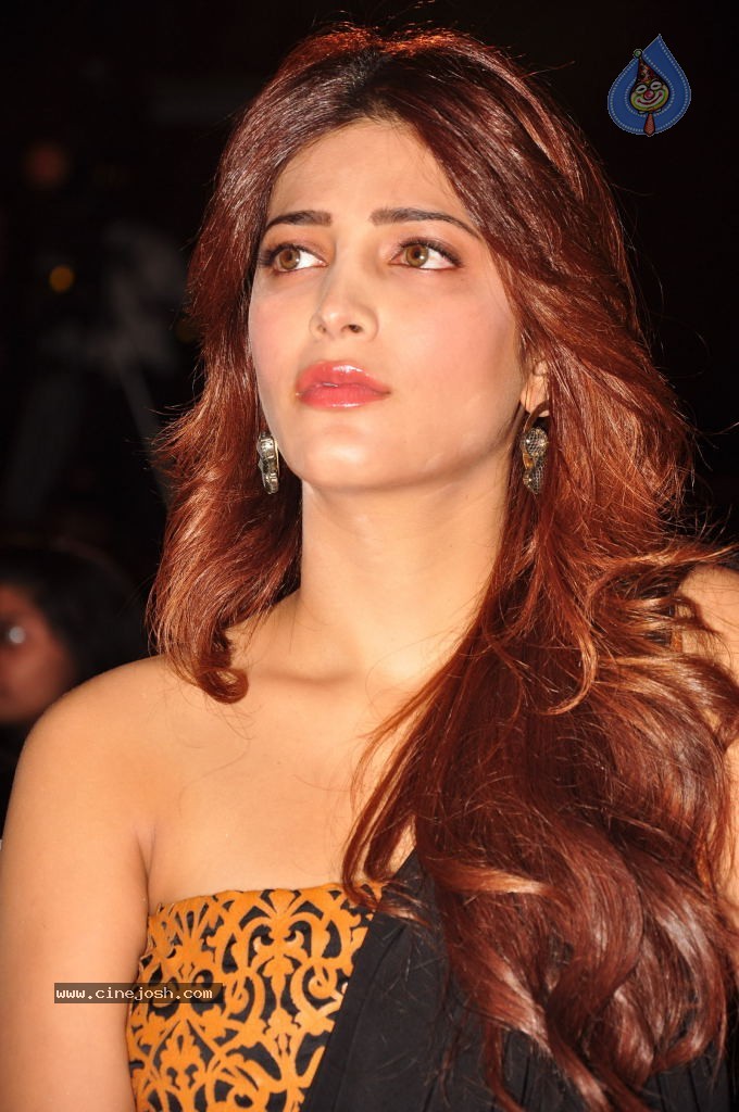 Shruthi Hassan New Photos - 68 / 83 photos