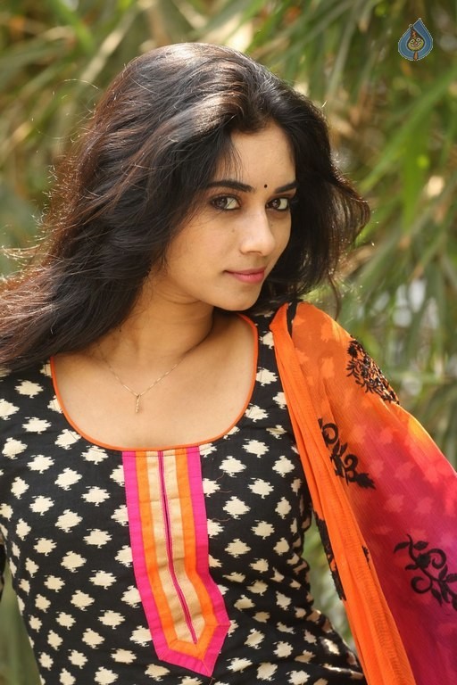 Shruthi Mol Latest Photos - 5 / 42 photos