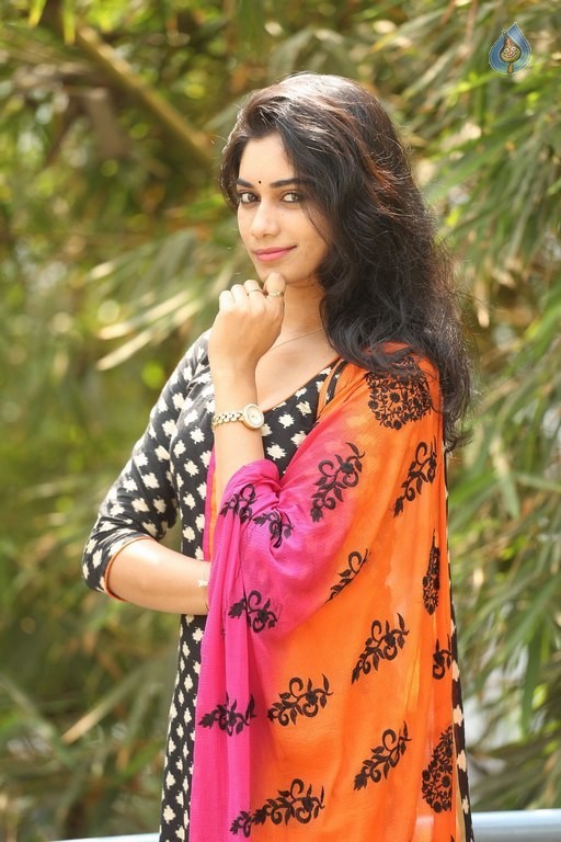 Shruthi Mol Latest Photos - 10 / 42 photos