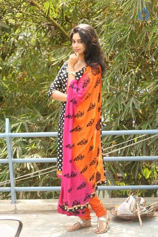 Shruthi Mol Latest Photos - 27 / 42 photos