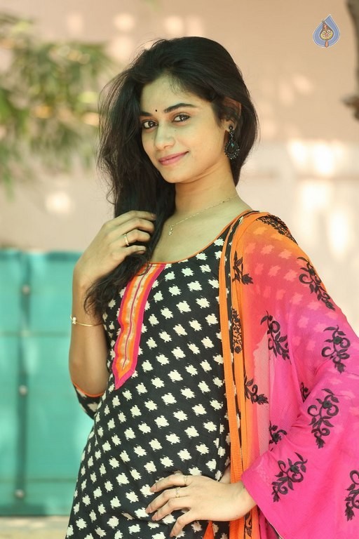 Shruthi Mol Latest Photos - 40 / 42 photos