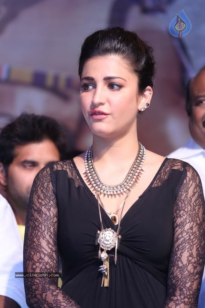 Shruti Haasan at Race Gurram Success Meet - 97 / 104 photos