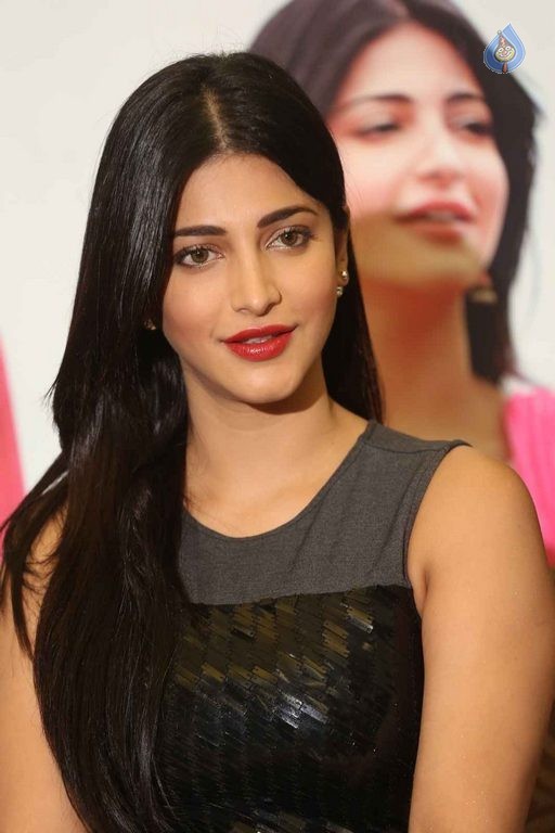 Shruti Haasan Photos - 23 / 31 photos