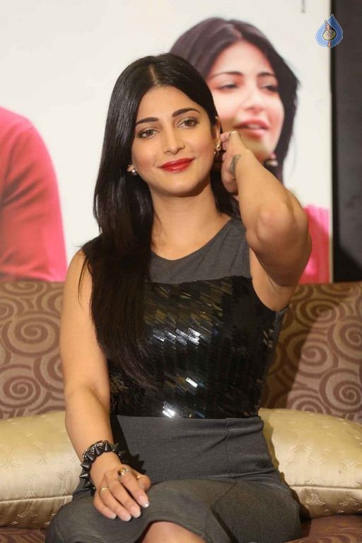 Shruti Haasan Photos - 28 / 31 photos