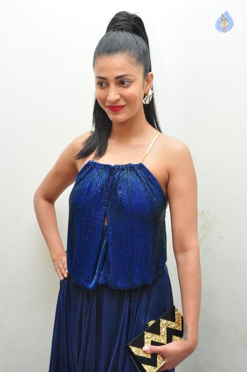 Shruti Haasan Photos - 10 / 42 photos