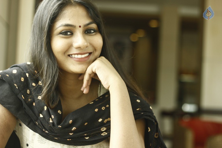 Shruti Reddy Latest Photos - 34 / 42 photos