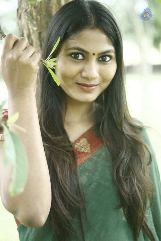 Shruti Reddy Latest Photos - 36 / 42 photos