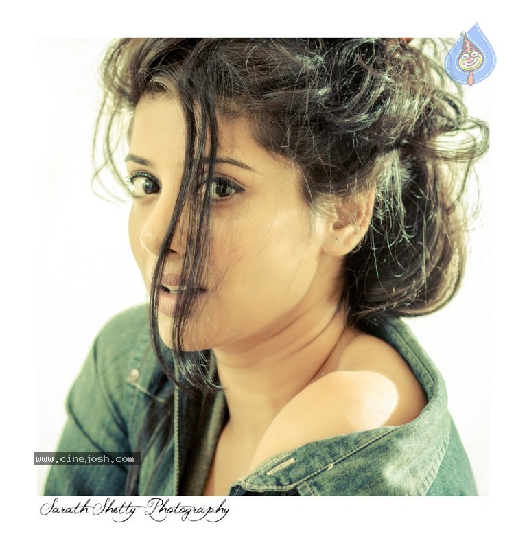 Shruti Yugal Photoshoot - 2 / 52 photos