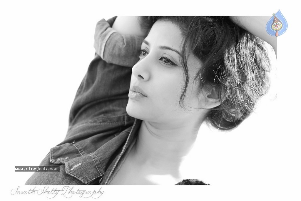 Shruti Yugal Photoshoot - 11 / 52 photos
