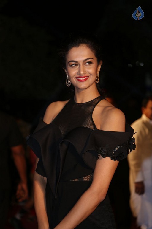 Shubra Aiyappa Latest Pics - 24 / 42 photos