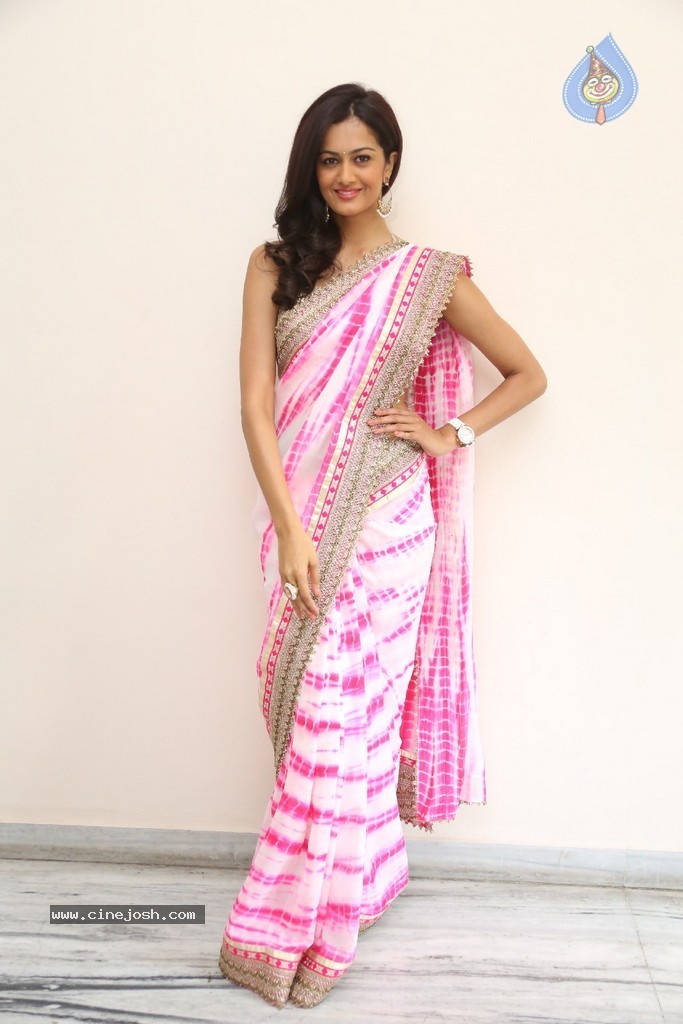 Shubra Aiyyappa New Pics - 19 / 73 photos