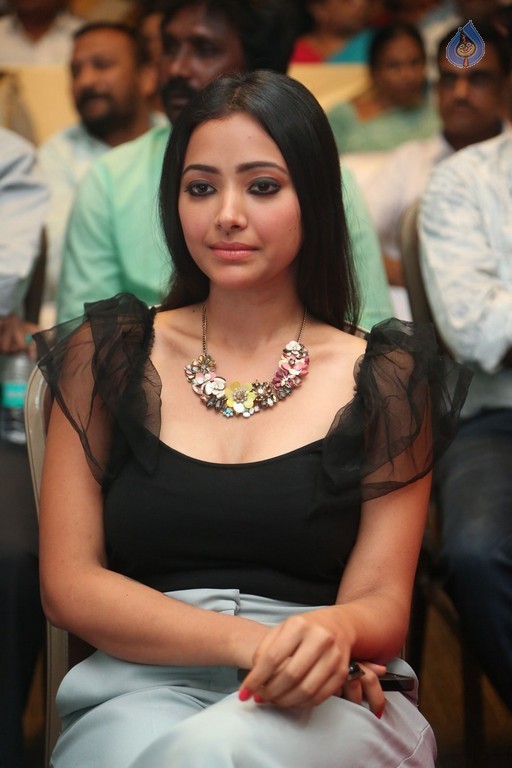 Shweta Basu Prasad Pics - 30 / 34 photos