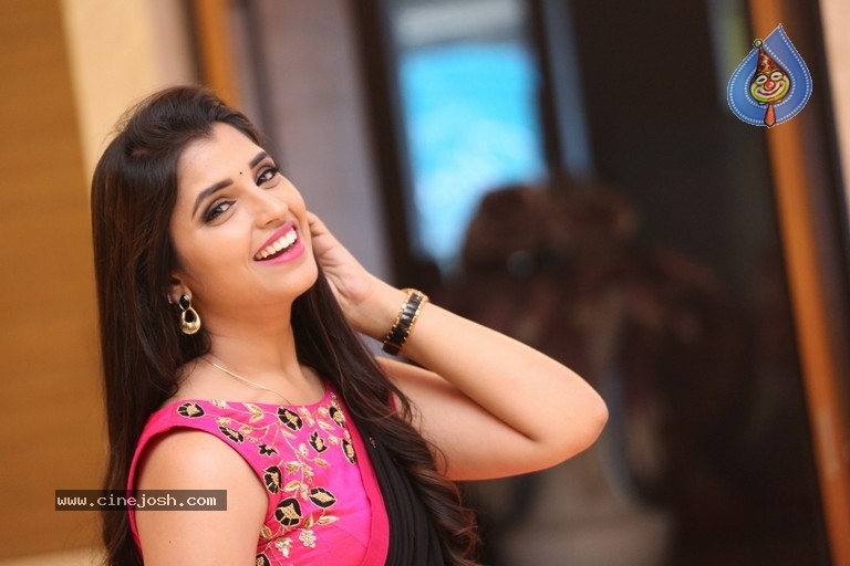 Shyamala New Photos - 8 / 36 photos