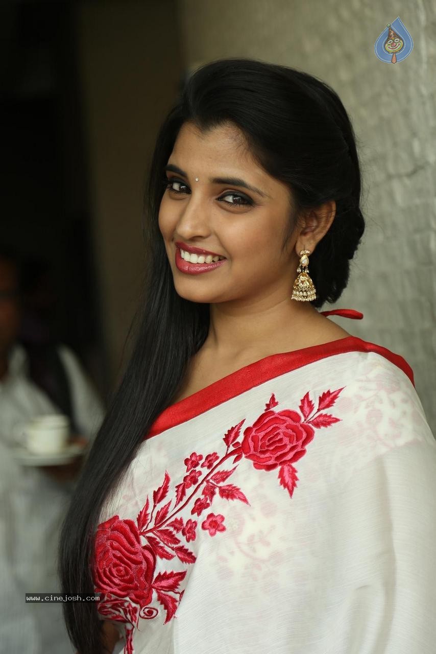 Shyamala New Photos - 20 / 63 photos