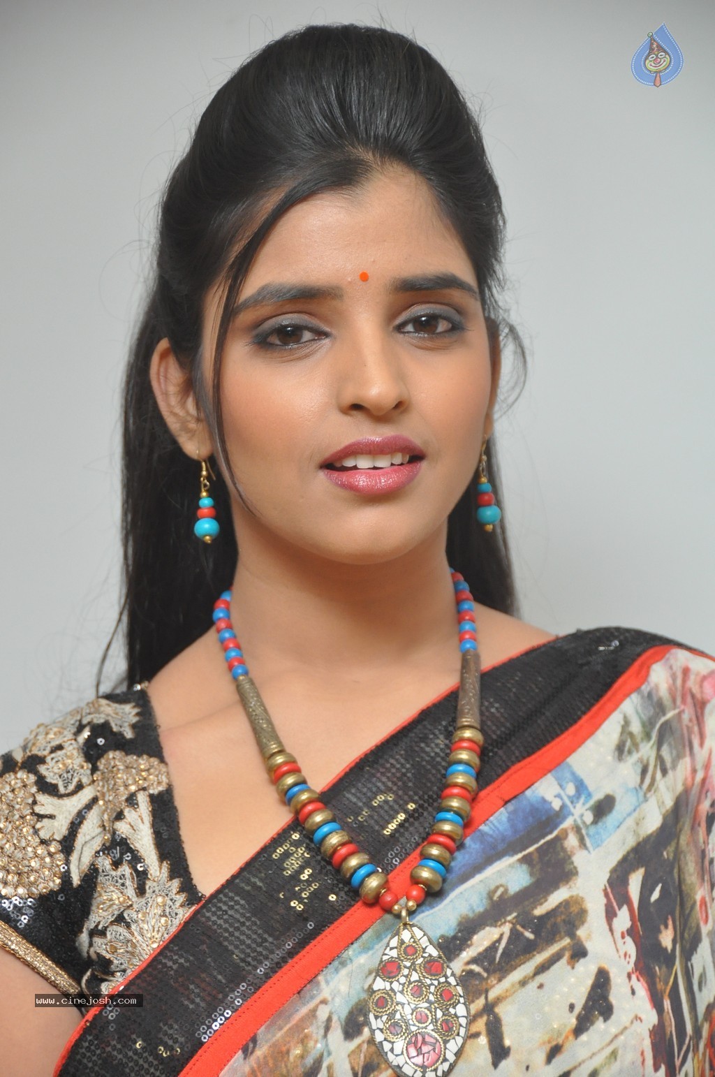 Shyamala New Stills - 18 / 52 photos