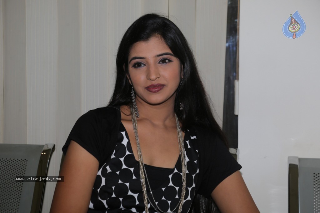 Shyamala New Stills - 7 / 95 photos