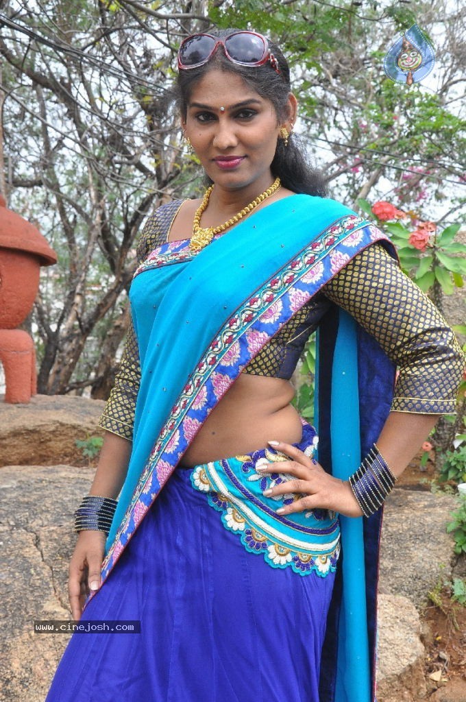 Shyamala Stills - 14 / 34 photos