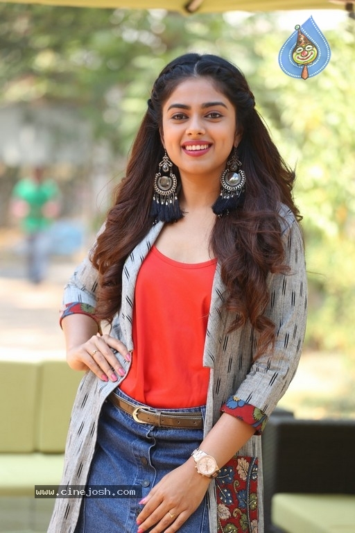 Siddhi Idnani Interview Photos - 8 / 21 photos
