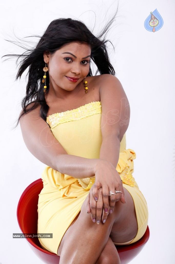 Silpa Hot Stills - 41 / 140 photos