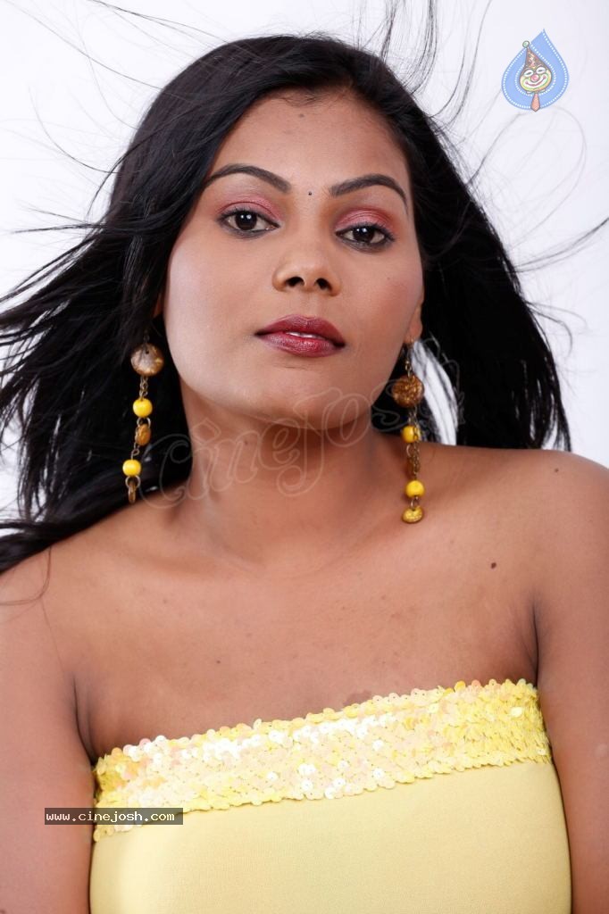 Silpa Hot Stills - 62 / 140 photos