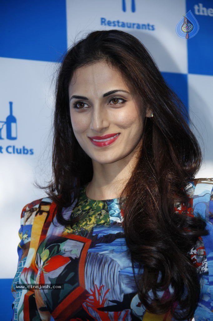 Silpa Reddy New Stills - 49 / 65 photos