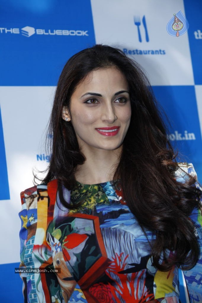 Silpa Reddy New Stills - 51 / 65 photos